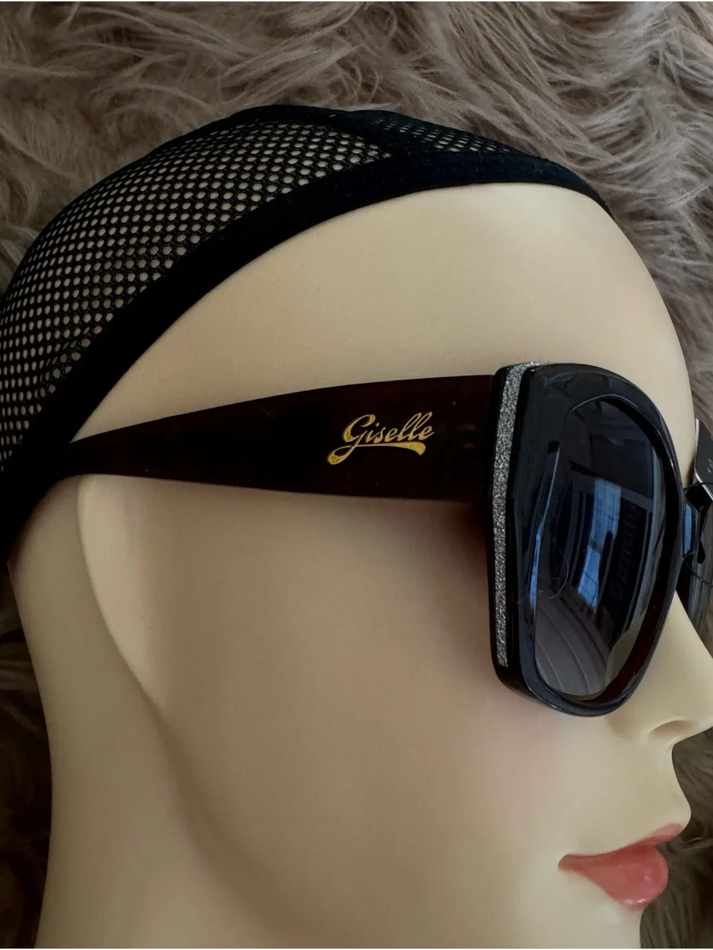 Futuristic sunglasses Giselle monogram silver glitter frame